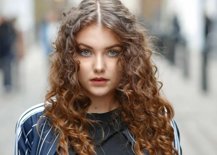 روانشناسی رابطه | دخترها تو هر سنی دوست دارند این سوال هارو ازشون بپرسی!