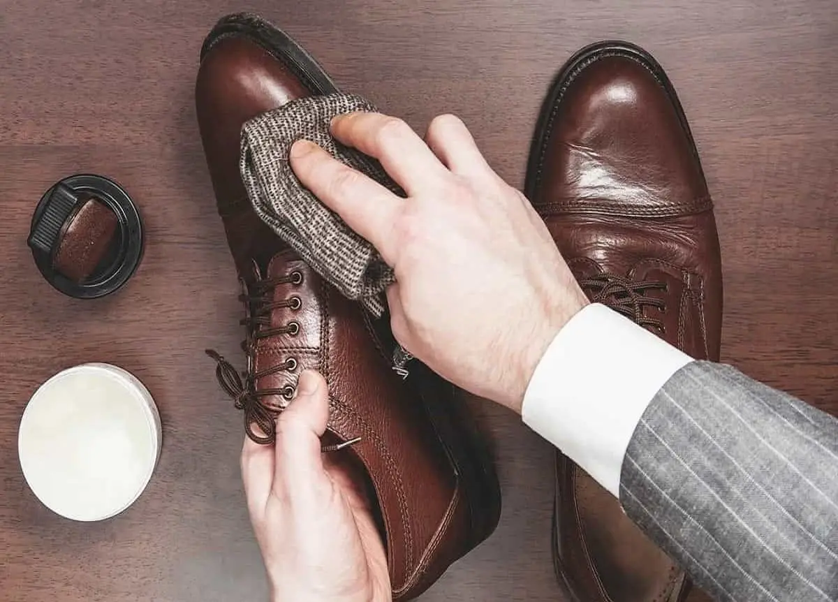 شکستگی و چروک روی کفش رو تو سیم ثانیه تو خونه از بین ببر | روشی که کمتر کسی بلده