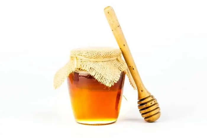 یک قاشق از معجزه طبیعت حاوی مواد معدنی مانند آهن، کلسیم، فسفات، سدیم که تمام امراض بدن را یکجا شفا میدهد