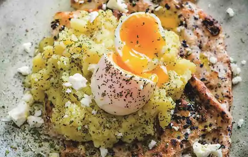 طرز تهیه یرالما یومورتا آذری | صبحانه و شام فوری با ۲ قلم ماده اصلی