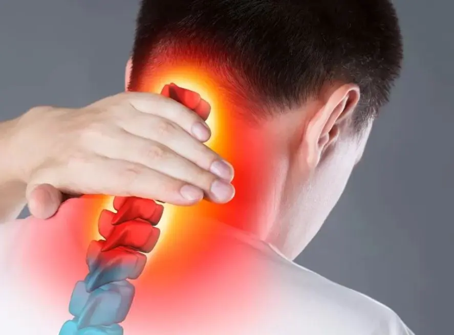 این راهکارهای خونگی تو 5 دقیقه از گردن درد نجاتت میده