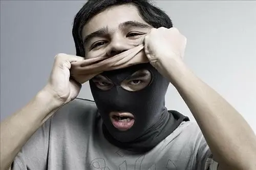 اگر می‌خواهی ذات واقعی آدم‌ها رو بشناسی، فقط به این جزئیات دقت کن!