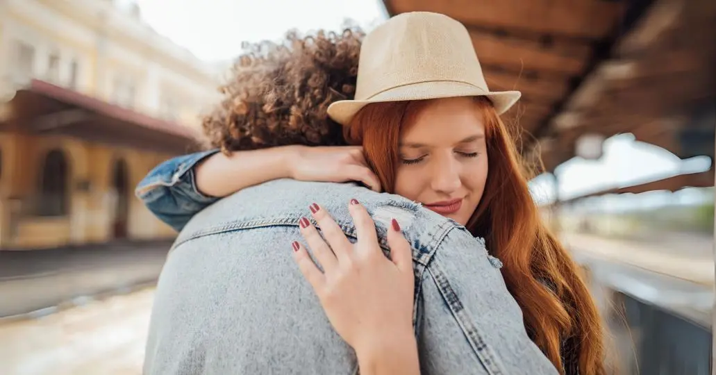 بر اساس روانشناسی، 9 نشانه نشان می دهد که شریک زندگی شما همیشه در زمان نیاز شما در کنار شما خواهد بود
