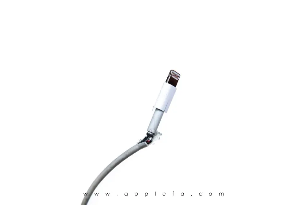 با این فوت و فن سیم شارژت خراب شد ننداز دور | ترفند درست کردن پارگی سیم شارزر تو سه سوت