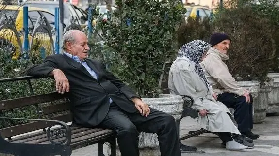 پرداخت رقم افزایش حقوق فروردین بازنشستگان تامین اجتماعی شروع شد؟ | آغاز واریزی ویژه برای بازنشستگان تامین اجتماعی از شنبه