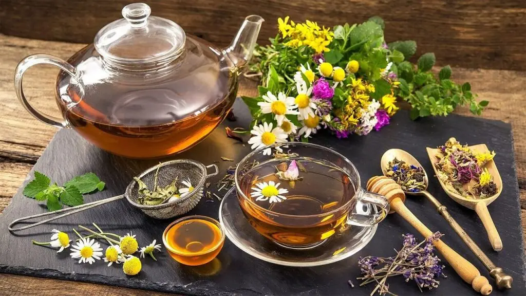 با این نوشیدنی ها از شر نفخ شکم خلاص شوید | با نفخ شکم خداحافظی کن