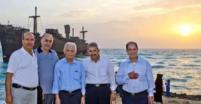 بازنشستگان بخوانند