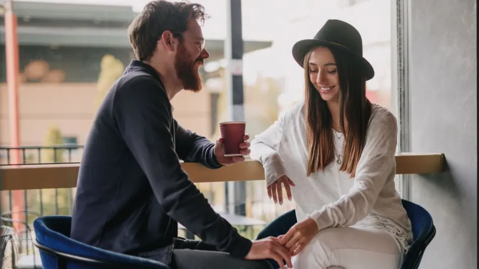 رازهایی برای زنده نگه داشتن عشق؛ رفتاری که دل هر مردی را می‌برد | اگه این ۳ کارو انجام بدی، همیشه دلتنگت می‌مونه