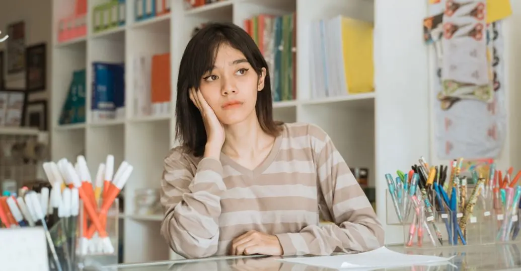 بر اساس روانشناسی 10 نشانه که نیاز به تغییر اساسی در زندگی دارید
