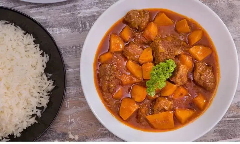 خورشت «به» با ماهیچه ؛ غذای مجلسی شب یلدا 