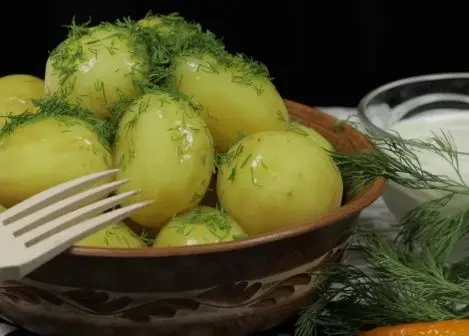 طرز تهیه سیب زمینی لهستانی در کمتر از نیم ساعت