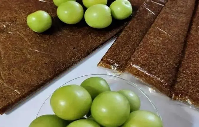 طرز تهیه لواشک گوجه سبز خانگی | لواشک گوجه سبز ترش و خوشمزه در یک ساعت