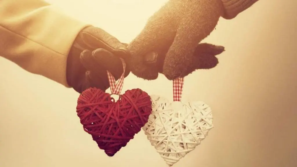 طالع بینی واقعی | زنان متولد هر ماه وقت عاشقی چه کار می کنند؟