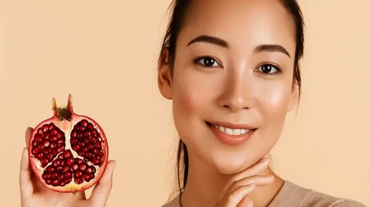 ۵ فایده خوردن روزانه یک انار