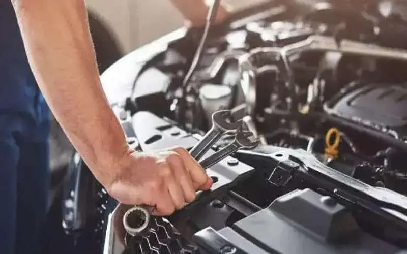 دلایل تقه زدن خودرو و راه‌های برطرف کردن آن