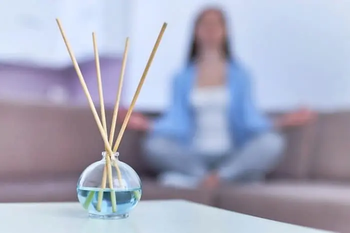 نکات خانه داری | بهترین و آسان ترین روش برای خوشبو نگه داشتن سرویس بهداشتی