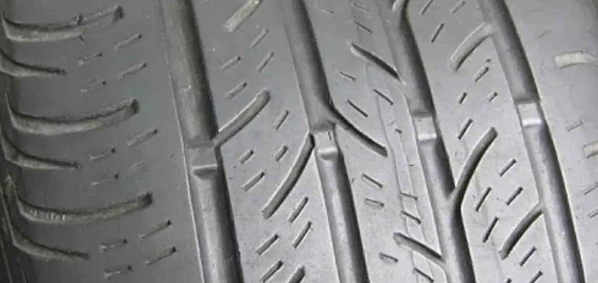 اگه ماشینت این نشونه هارو داره بدون وقت عوض کردن لاستیک ها شده | اینجوری زمان تعویض لاستیک ماشین  تشخیص بده