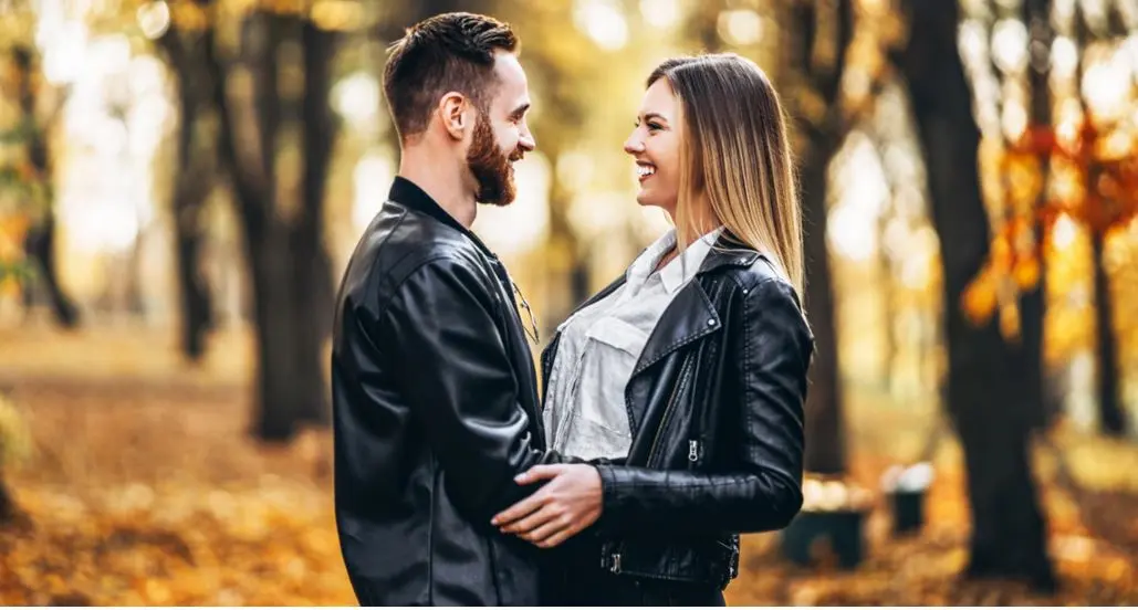 رازهای دلتنگی در زنان و مردان | بررسی نحوه تجربه دلتنگی در زنان و مردان