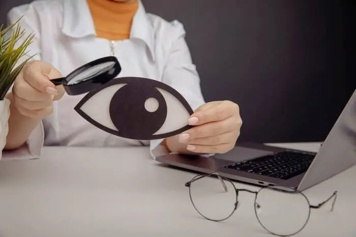 اگر تاری دید دارید این خبر برای شماست! |  زودتر خود را به اورژانس