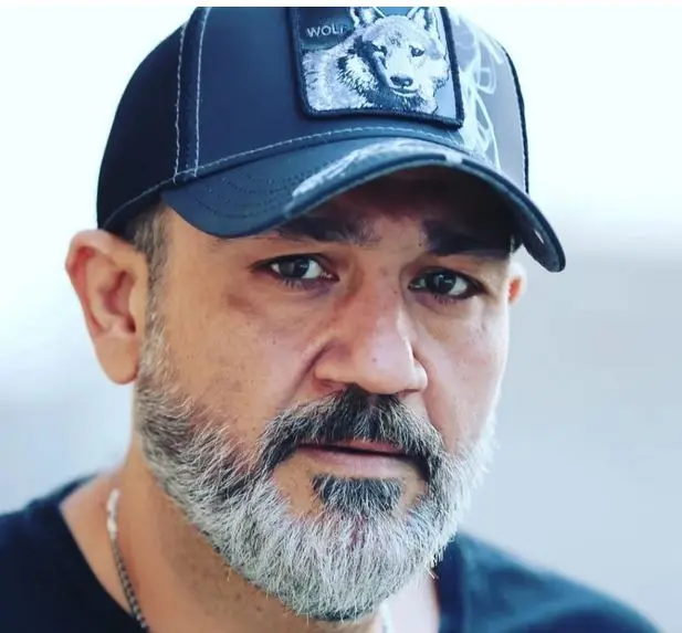 شاخ و شونه کشیدن مهران غفوریان در اینستاگرام