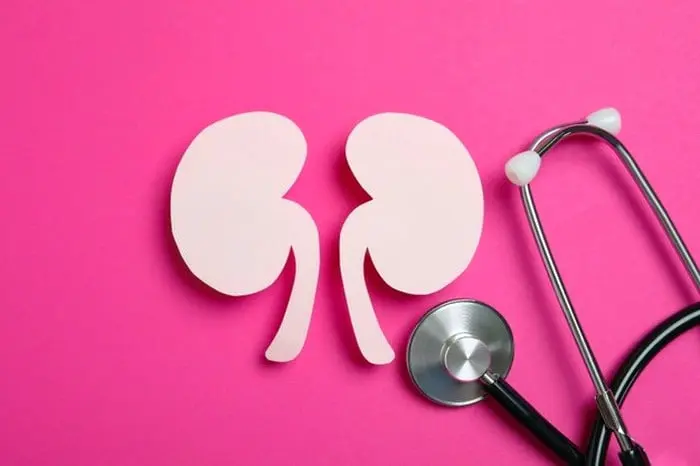 این رنگ ادرار نشانه یک بیماری خطرناک است | حواستان به رنگ ادرارتان باشد