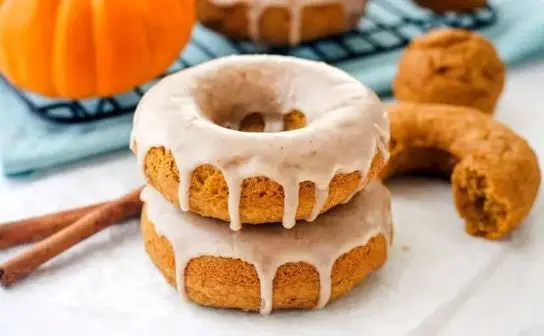 دونات کدو حلوایی؛ شیرینی مجلسی مخصوص پاییز و زمستان