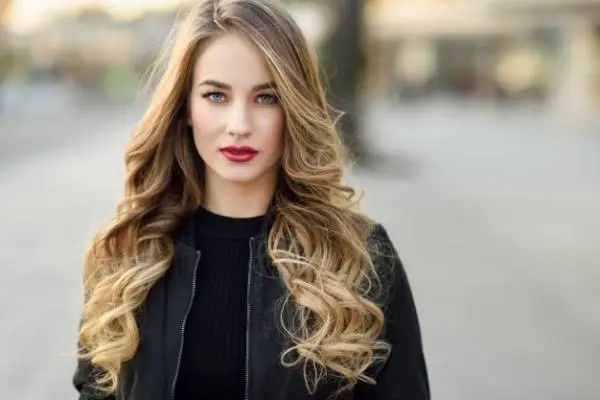 راه حل گیاهی ترمیم موهای آسیب دیده