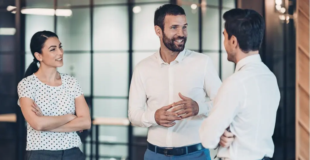 7 راه برای با کلاس و پیچیده بودن، بدون گفتن یک کلمه
