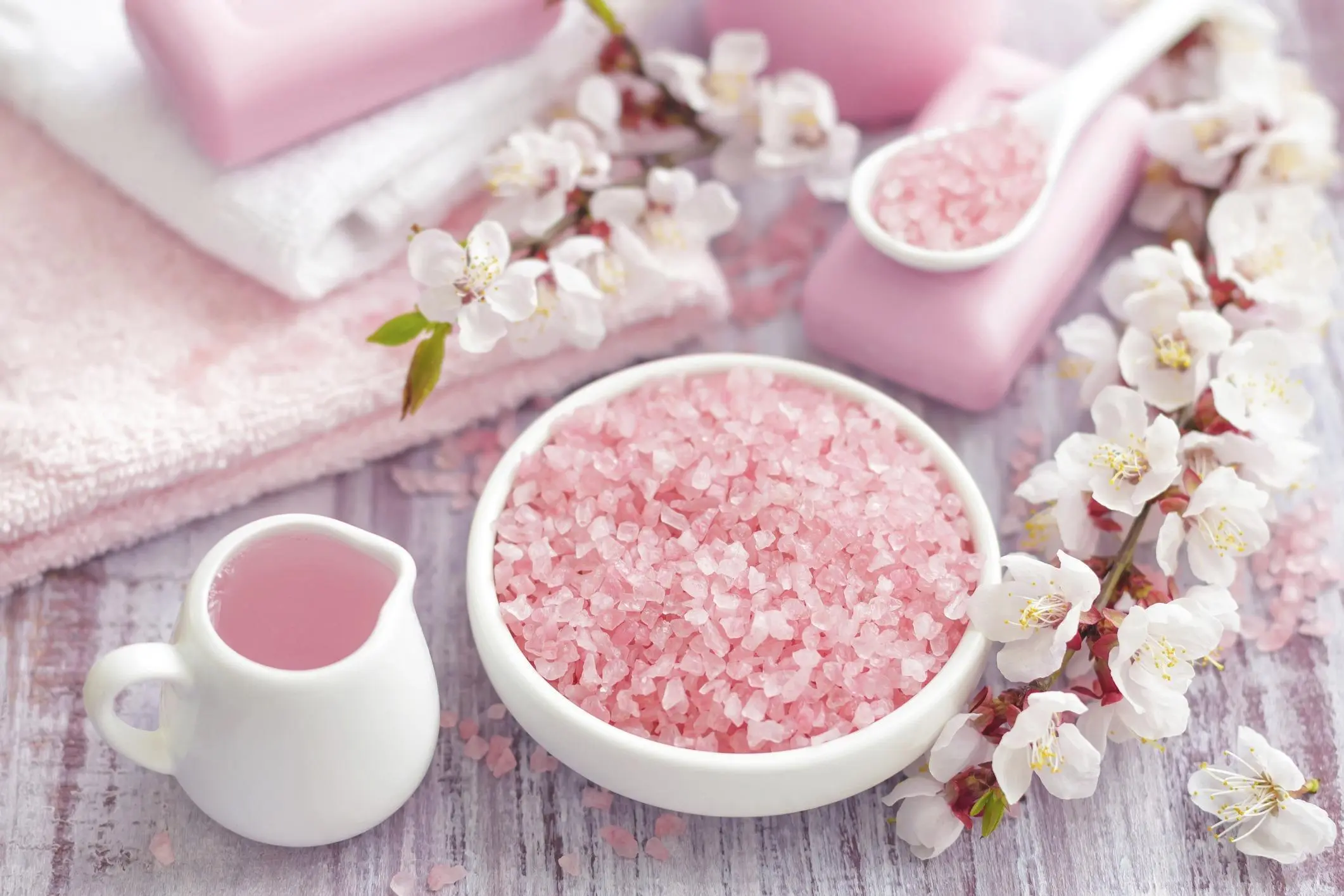 تیروئیدت رو بدون دارو درمان کن | با استفاده از ترکیب این نمک با آب تیروئیدت رو تار و مار کن برای همیشه