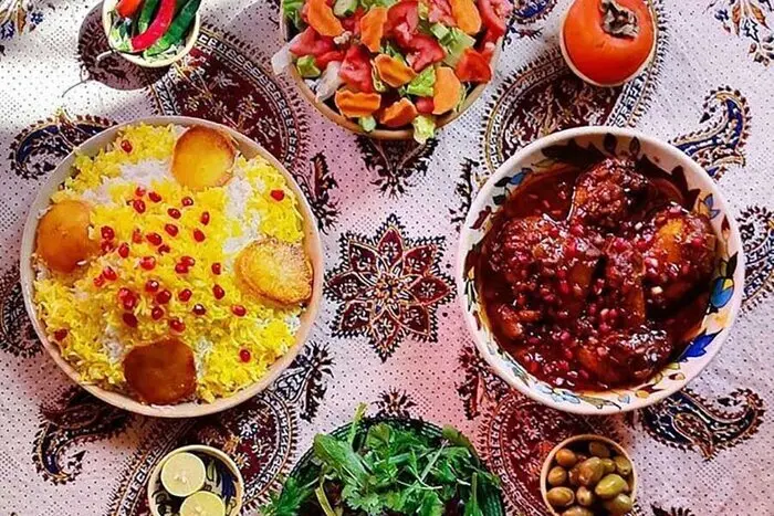 شب یلدا چی بپزم؟ ؛ معرفی غذاهای مخصوص و پرطرفدار و سنتی شب یلدا