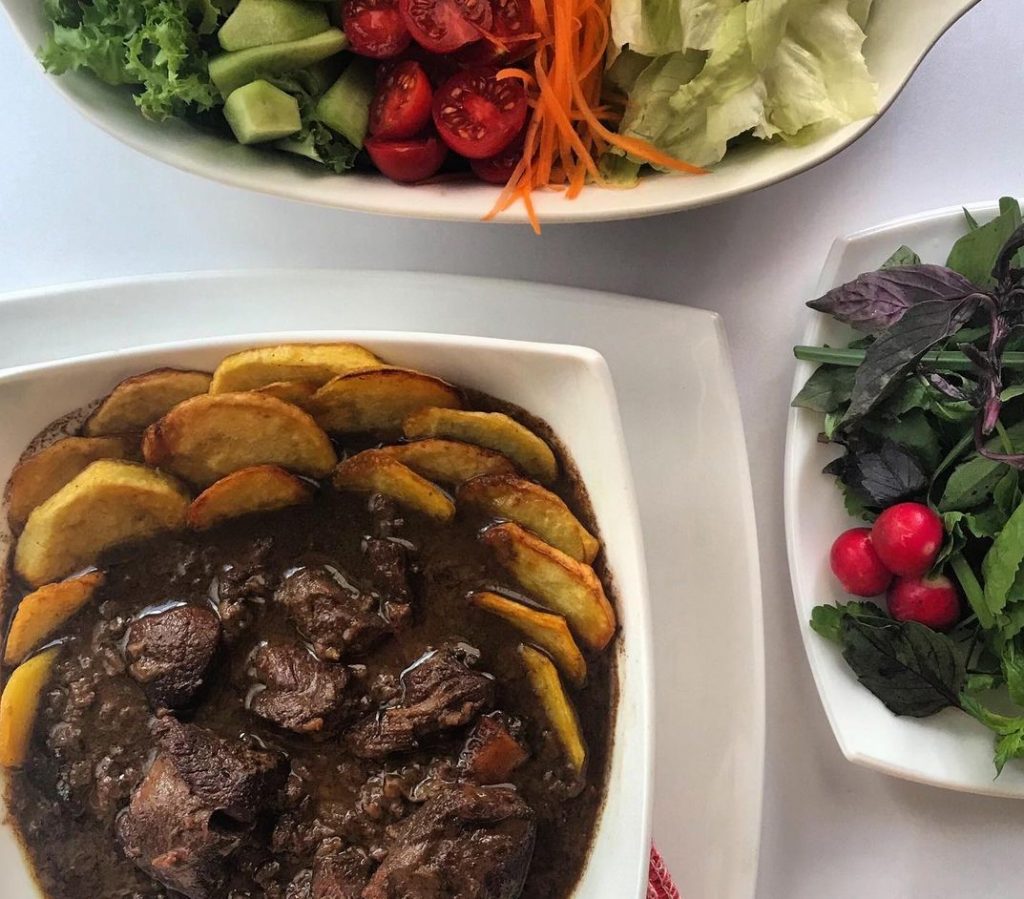 طعم خورشت ها تکراری شده؟ | بیا اینجا یک خورشت با طعم متفاوت یاد بگیری