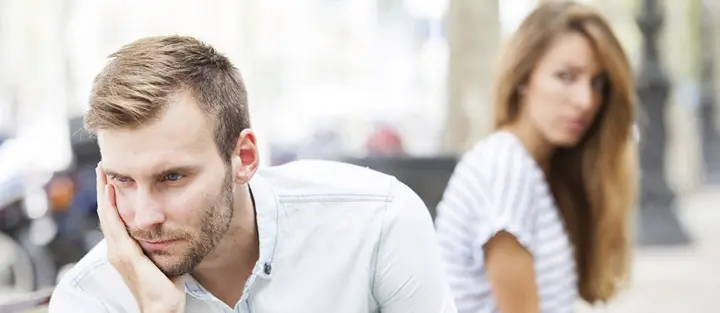  خطر نامرئی! این ۸ حرکت بدن فاش می‌کند با یک خودشیفته بیمار طرفید