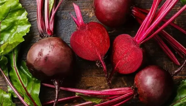 روش نگهداری چغندر خام در فریزر: ترفند طلایی برای ماندگاری بیشتر بدون از دست دادن خاصیت