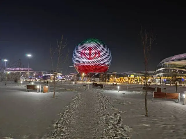 پرچم ایران بر فراز ساختمان نورعالم و اکسپو قزاقستان + عکس
