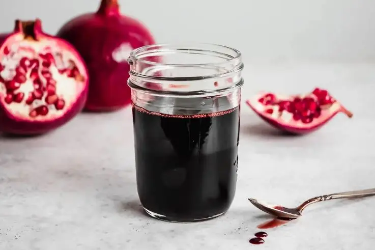 طرز تهیه سس انار ترش خانگی ؛ تا فصلش تموم نشده دست بجنبون