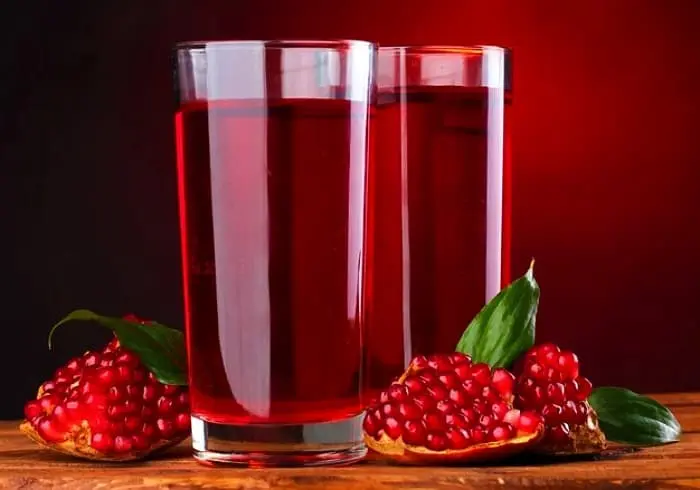  این میوه تصفیه کننده خون ، تقویت کننده کبد، کلیه ، قلب ، معده ،و خون ساز است 