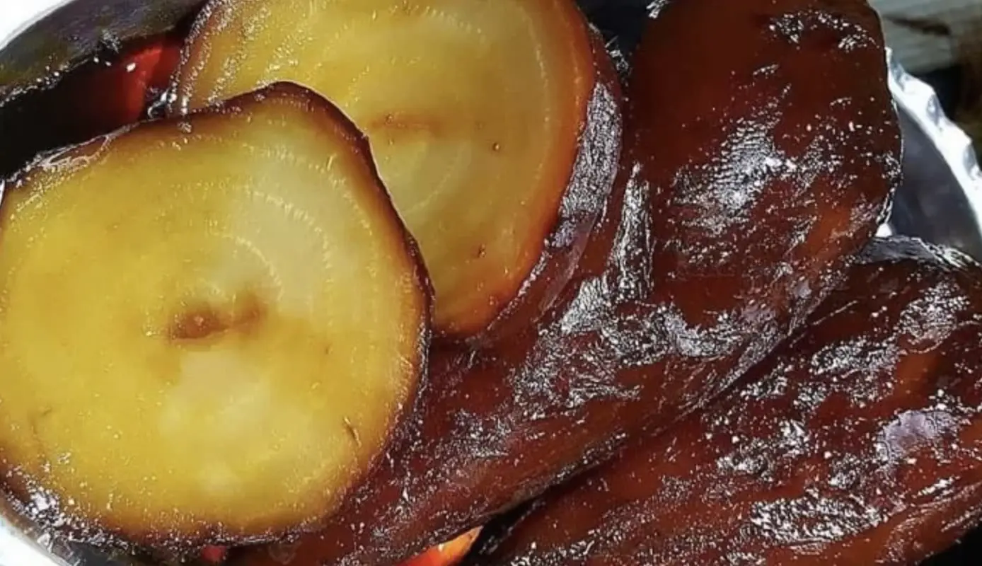 طرز پخت چغندر قند؛ لبو بازاری اینجوری پخته میشه!