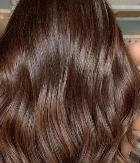 آموزش رنگ موی خرمایی در خانه با مواد طبیعی و گیاهی