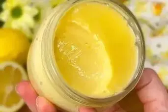 طرز تهیه دسر ترش، خامه‌ای و آماده در کمتر از ۱۰ دقیقه