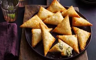 طرز تهیه سمبوسه خانگی / یه غذای خوشمزه تو نیم ساعت درست کن