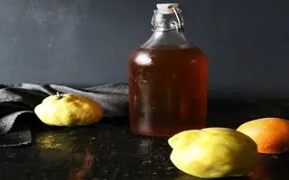 طرز تهیه سرکه به در خانه / تا فصلش تموم نشده عجله کن