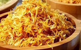 با این ترفند ساده پیاز داغ برای مدت طولانی سالم  و بدون کپک می مونه