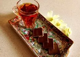 کاهش فشار خون با مصرف چای و شکلات