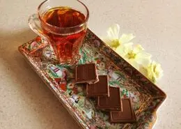 کاهش فشار خون با مصرف چای و شکلات