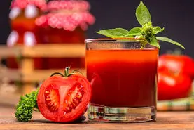 با خوردن ناشتا آب گوجه فرنگی نامیرا شوید | راز سلامتی در یک لیوان آب گوجه‌فرنگی 