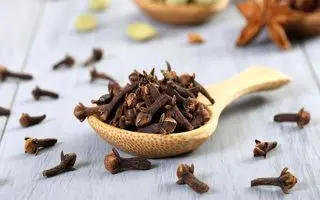 ادویه‌ای دم دستی با قدرتی جادویی برای استخوان‌ سازی و کنترل قند خون