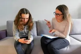 روانشناسی | عزت نفس پایین داری؟ کارت اشتباهه خب!!! بیا بگم چیکار کنی