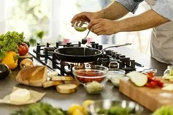 این سه اشتباه توی آشپزخونه جون‌تون رو به خطر میندازه!