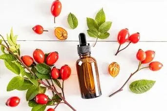 پوست ۱۰ سال جوان‌تر می‌خواهید؟ این روغن طبیعی را امتحان کنید