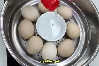 یه عمر به اشتباه تخم مرغ آب پز کردید | روش صحیح آبپز کردن تخم مرغ را ببینید!